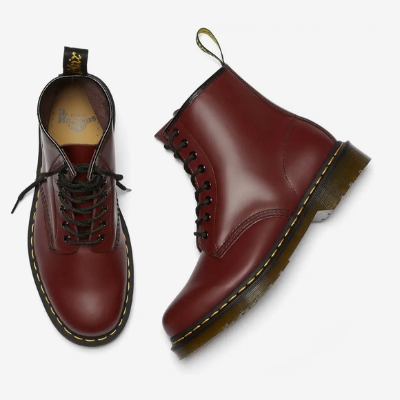 Dr Martens 1460 Smooth Leather Cherry Red size 42 mens 8 women's 9.5 - Picture 12 of 16